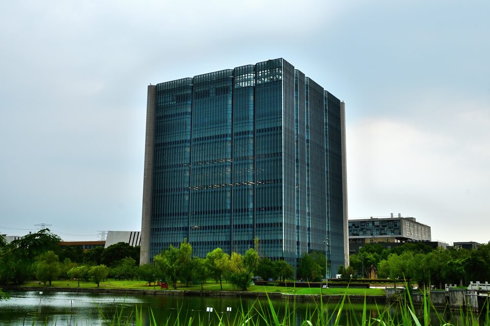 图书馆外